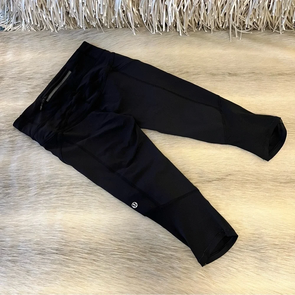 LULULEMON Black Crop Leggings Gathered Knees Reflective Strips 2 4